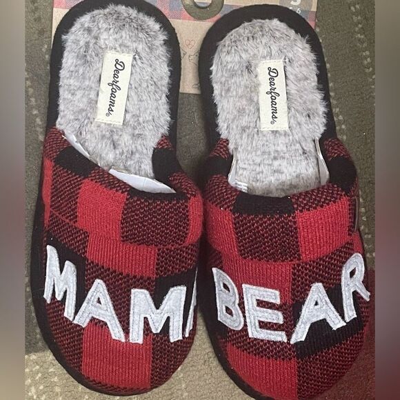 Dearfoams Red Buffalo Check “Mama Bear” Slippers Cozy Faux Fur Clog NWT - Picture 6 of 8